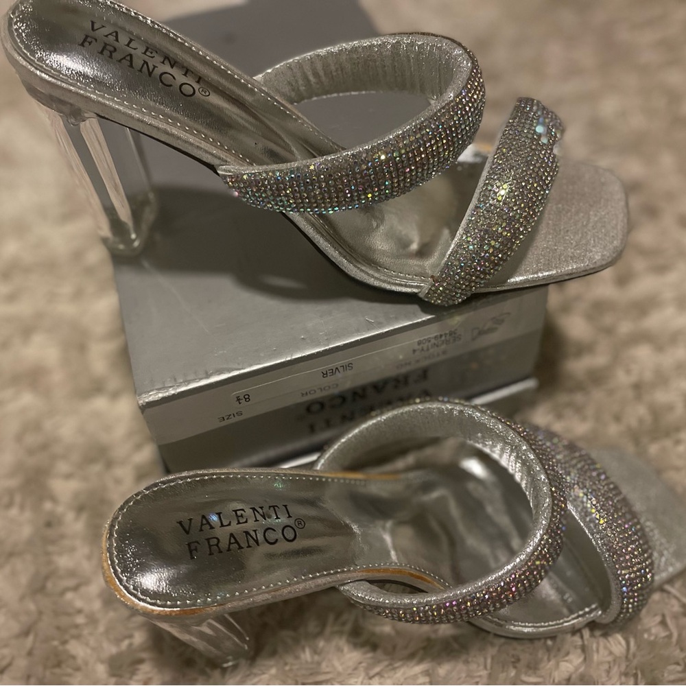 🩶Valenti Franco Silver Glitter Heels🩶 - Picture 2 of 6
